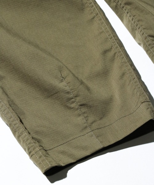NANGA(ナンガ)の「NANGA / ナンガ HINOC RIPSTOP FIELD PANTS ヒノック リップストップ フィールドパンツ(その他パンツ・メンズ・ブラック/エメラルド・MEDIUM/LARGE/X-LARGE)」の22枚目の写真