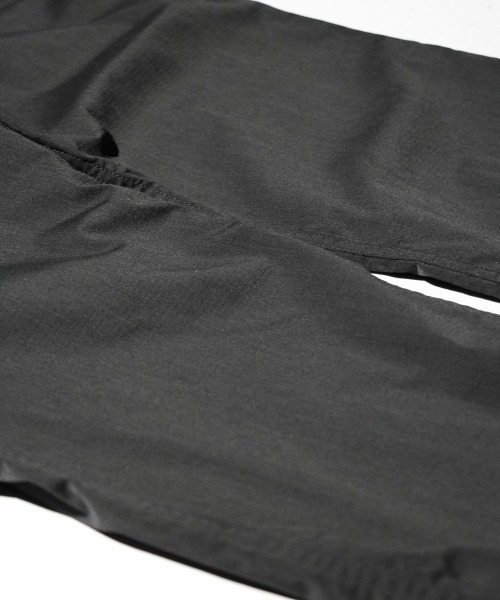 NANGA(ナンガ)の「NANGA / ナンガ HINOC RIPSTOP FIELD PANTS ヒノック リップストップ フィールドパンツ(その他パンツ・メンズ・ブラック/エメラルド・MEDIUM/LARGE/X-LARGE)」の8枚目の写真
