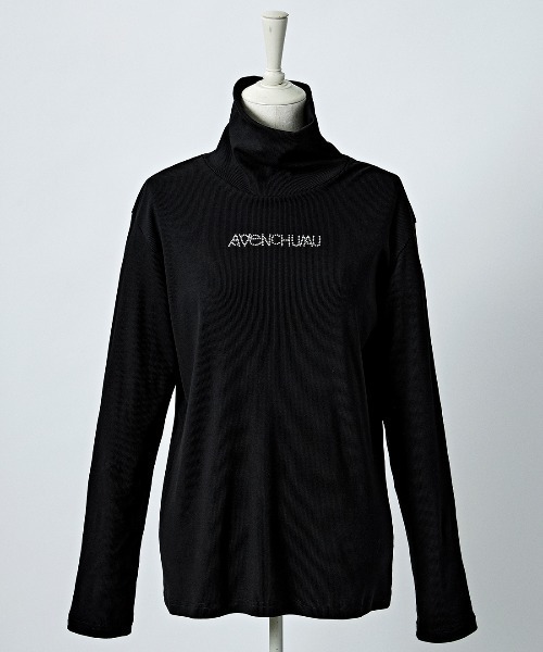 AVENCHUMU(アバンチュウム)の「Studs logo high neck tops(Tシャツ/カットソー・レディース・ブラック/ピンク/ベビーピンク・FREE)」の6枚目の写真