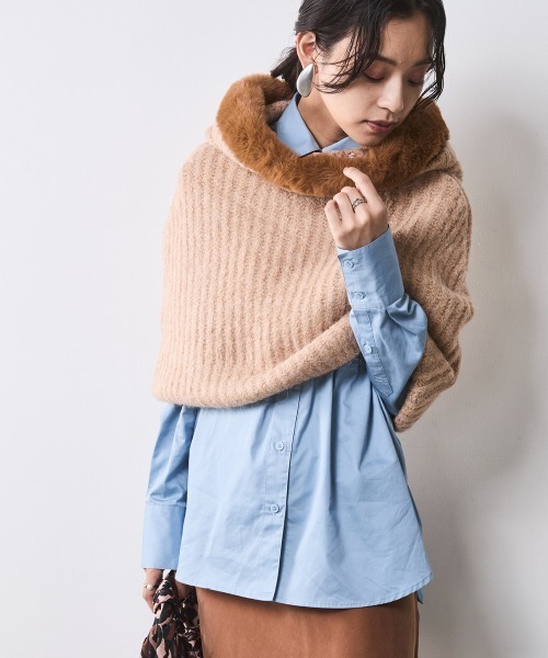 CHIC STYLE(シックスタイル)の「フェイクファー付マントニット <大きいサイズ有>シックスタイル (ニット/セーター・レディース・グレー/モカ・3L/LL/L/M/5L/4L)」の10枚目の写真