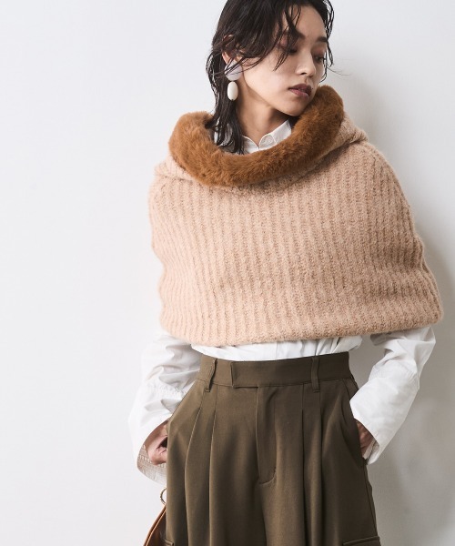 CHIC STYLE(シックスタイル)の「フェイクファー付マントニット <大きいサイズ有>シックスタイル (ニット/セーター・レディース・グレー/モカ・3L/LL/L/M/5L/4L)」の13枚目の写真