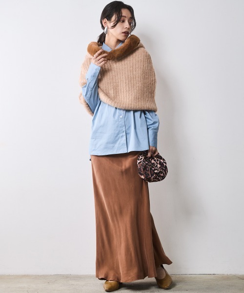 CHIC STYLE(シックスタイル)の「フェイクファー付マントニット <大きいサイズ有>シックスタイル (ニット/セーター・レディース・グレー/モカ・3L/LL/L/M/5L/4L)」の21枚目の写真