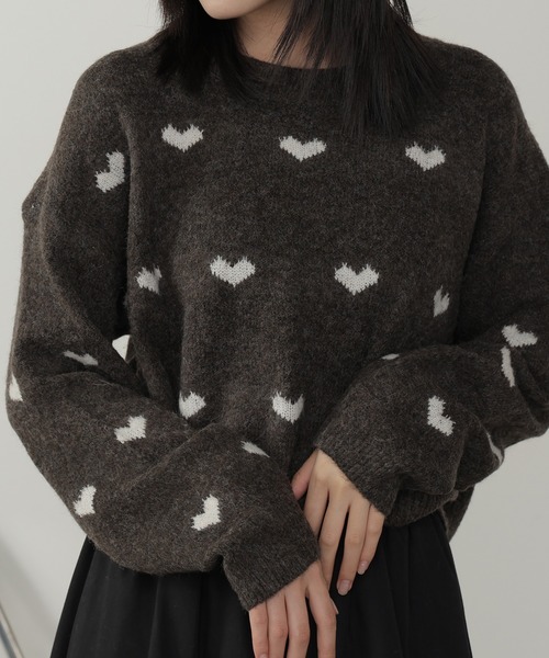 ROOPTOKYO(ループトウキョウ)の「ハート柄 クロップド丈 ニットプルオーバー(ニット/セーター・レディース・ホワイト/ブラウン/ピンク/グレー・FREE)」の5枚目の写真