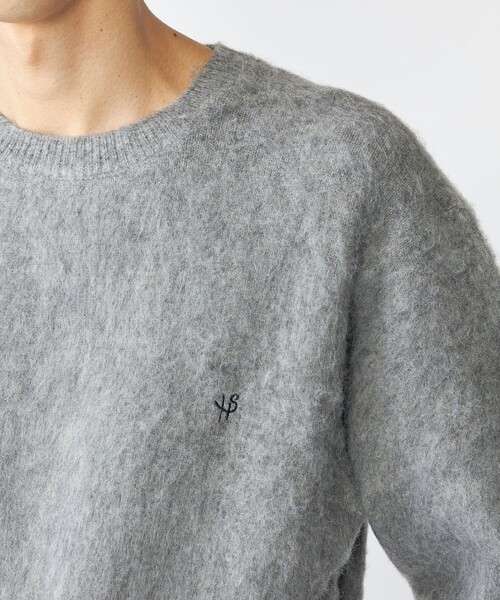 SHIPS(シップス)の「【WEB限定】SHIPS: ワンポイント ロゴ フラッフィ シャギー クルーネック ニット(ニット/セーター・メンズ・ブラック/グレー/ベージュ/ライトブルー・SMALL/MEDIUM/LARGE/X-LARGE)」の3枚目の写真