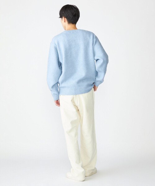 SHIPS(シップス)の「【WEB限定】SHIPS: ワンポイント ロゴ フラッフィ シャギー クルーネック ニット(ニット/セーター・メンズ・ブラック/グレー/ベージュ/ライトブルー・SMALL/MEDIUM/LARGE/X-LARGE)」の10枚目の写真