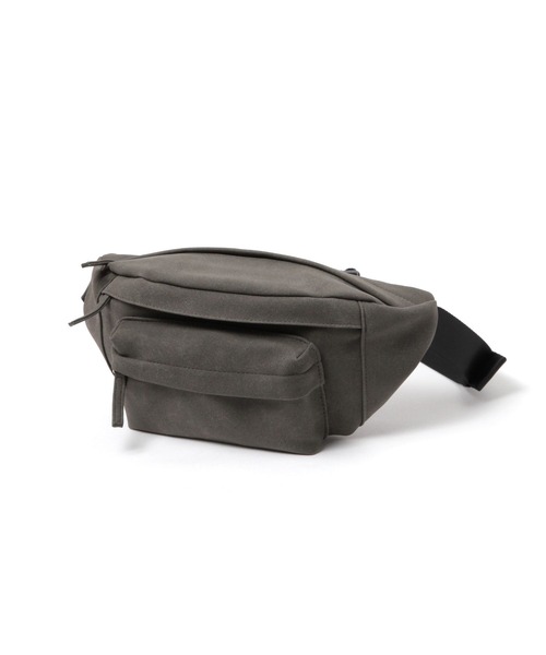 GLOBAL WORK（グローバルワーク）の「フェイクスウェードボディバッグ/152820（ボディバッグ/ウエストポーチ・メンズ・ブラック/グレー/ベージュ・FREE）」の4枚目の写真