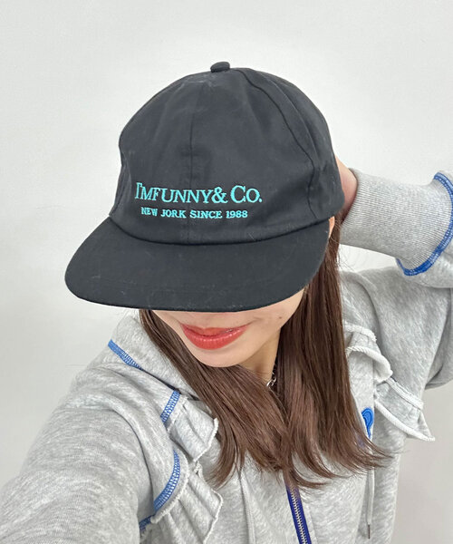 RePRODUCTION LABEL(リプロダクションレーベル)の「【RePRODUCTION LABEL / リプロダクションレーベル】刺繍ロゴキャップ(キャップ・レディース・ブラック/ネイビー/レッド/サックスブルー/ブラック系その他/ブラック系その他2・ONE SIZE)」の4枚目の写真