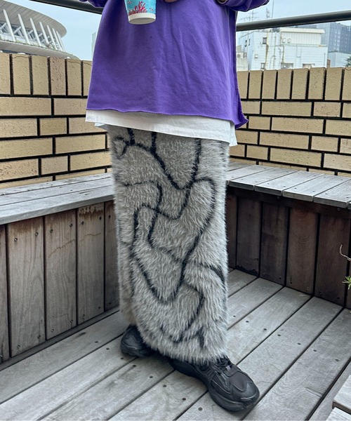 feepur by saya（フェピュールバイサヤ）の「【XSサイズあり/ハンドウォッシャブル】ニュアンス柄シャギーニットスカート（スカート・レディース・ブラウン/ブラック/グレー/オフホワイト・X-SMALL/MEDIUM）」の3枚目の写真