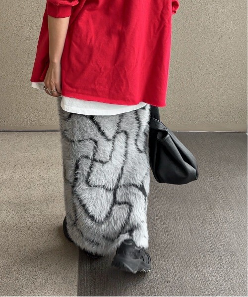 feepur by saya（フェピュールバイサヤ）の「【XSサイズあり/ハンドウォッシャブル】ニュアンス柄シャギーニットスカート（スカート・レディース・ブラウン/ブラック/グレー/オフホワイト・X-SMALL/MEDIUM）」の7枚目の写真