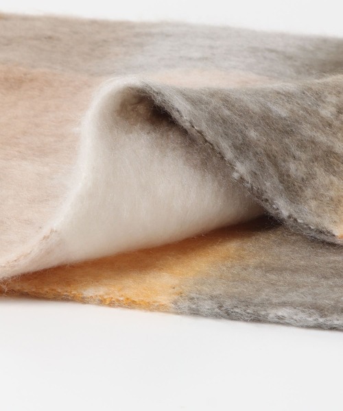 URBAN RESEARCH Sonny Label（アーバンリサーチサニーレーベル）の「ブロックチェックフラッフィーマフラー（マフラー・レディース・グレー系その他/ブルー系その他/イエロー系その他・ONE）」の10枚目の写真