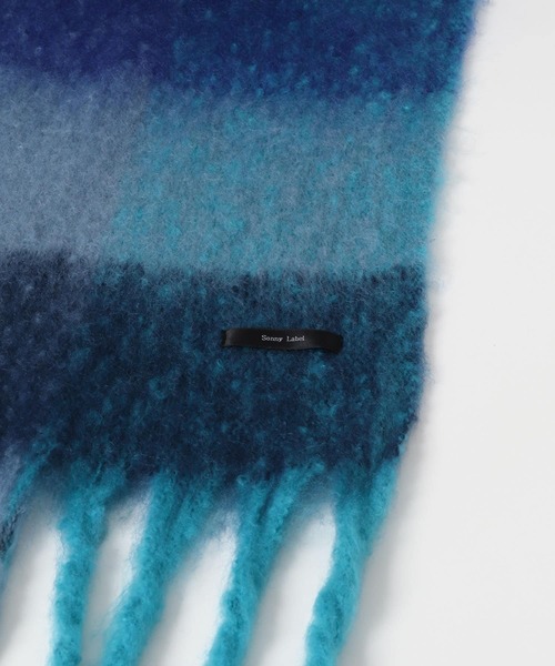 URBAN RESEARCH Sonny Label（アーバンリサーチサニーレーベル）の「ブロックチェックフラッフィーマフラー（マフラー・レディース・グレー系その他/ブルー系その他/イエロー系その他・ONE）」の12枚目の写真