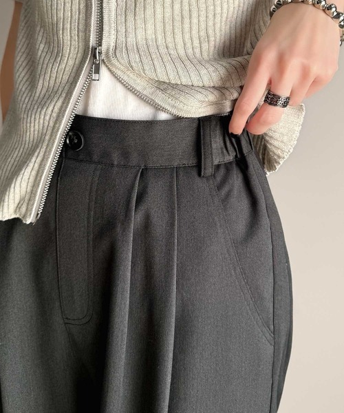 classicalelf（クラシカルエルフ）の「美脚すっきり見え！２タックカーヴィテーパードスラックスパンツ（スラックス・レディース・ブラック/チャコール・MEDIUM/X-LARGE/LARGE/SMALL）」の7枚目の写真