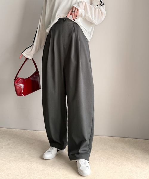 セール】美脚すっきり見え！2タックカーヴィテーパードスラックス