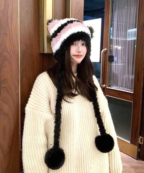 BAYBLO(ベイブロ)の「(SB)ボンボン付き シャギーニット ボーダー柄 猫耳 ニット帽子(ニットキャップ/ビーニー・レディース・ブラック系/ベージュ系/ピンク系/ブラウン系・FREE)」の8枚目の写真