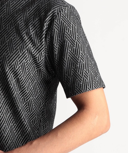 NICOLE CLUB FOR MEN(ニコルクラブフォーメン)の「バスケットリンクスジャガードVネックプルオーバ(Tシャツ/カットソー・メンズ・シルバーグレー/ピンク系/ブラック系/ブラック/オフホワイト・MEDIUM/LARGE/X-LARGE)」の14枚目の写真
