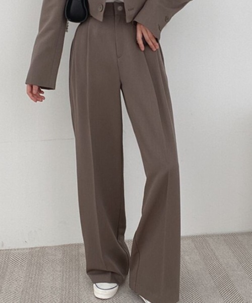 SHEPP（シープ）の「【セットアップ対応可】タックワイドパンツ スラックス 美脚（スラックス・レディース・ピンク/ブラック/ベージュ/ブラウン/ホワイト・M/L）」の4枚目の写真