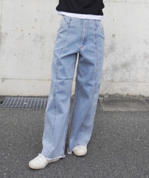 gossara(ゴサラ)の「ワイドパンツ(デニムパンツ・レディース・ライトブルー・FREE)」の1枚目の写真