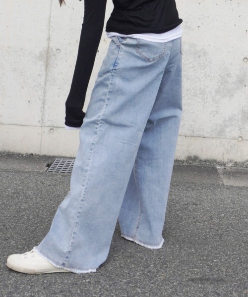 gossara(ゴサラ)の「ワイドパンツ(デニムパンツ・レディース・ライトブルー・FREE)」の7枚目の写真