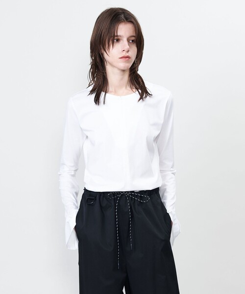 セール】＜ASTRAET＞ ジップ クルーネック フレアスリーブ