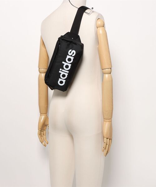 adidas（アディダス）の「《adidas》リニア バンバッグ（ボディバッグ/ウエストポーチ・メンズ・ブラック×ホワイト・フリー）」の5枚目の写真