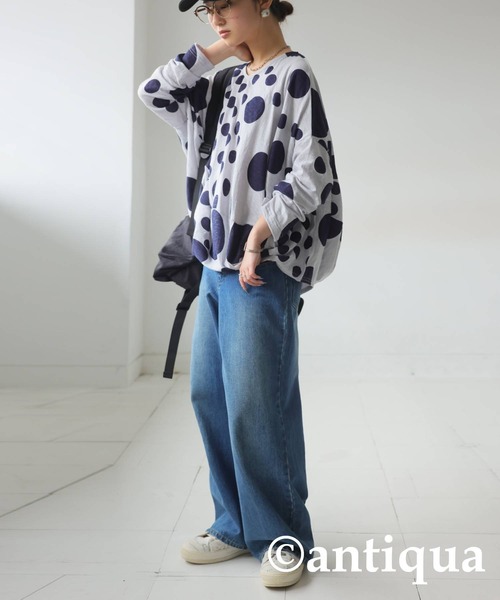 antiqua(アンティカ)の「ランダムドットトップス(Tシャツ/カットソー・レディース・ライトグレー/ブルー・ONESIZE)」の3枚目の写真