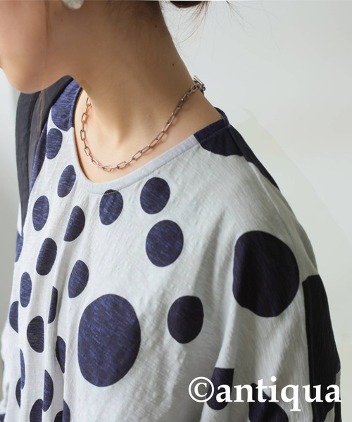 antiqua(アンティカ)の「ランダムドットトップス(Tシャツ/カットソー・レディース・ライトグレー/ブルー・ONESIZE)」の5枚目の写真