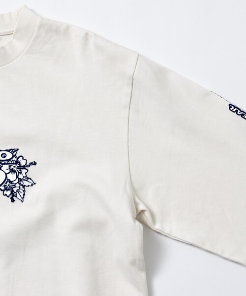FREAK'S STORE(フリークスストア)の「PIKO/ピコ 別注 フラワークロスロゴ ロングスリーブTシャツ(Tシャツ/カットソー・メンズ・ブルー/オフホワイト/ブラック・X-LARGE/LARGE/MEDIUM)」の8枚目の写真