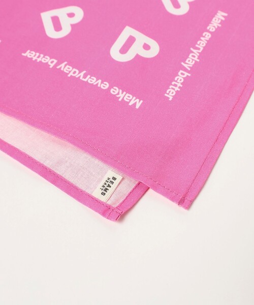 BEAMS HEART（ビームスハート）の「Bロゴ バンダナ（バンダナ/スカーフ・レディース・ピンク/レッド/オレンジ/ロイヤルブルー/ブルー/ブラック・ONE SIZE）」の8枚目の写真