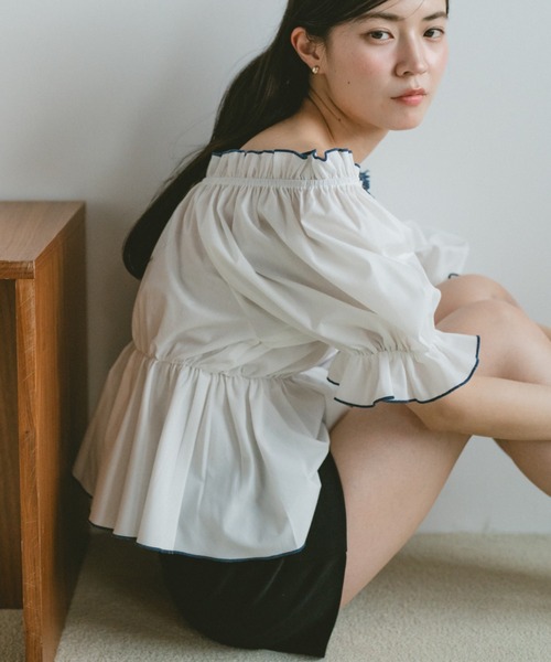 VANNIE U(ヴァニーユー)の「ギャザーオフショルペプラムブラウス(シャツ/ブラウス・レディース・ホワイト/イエロー・FREE)」の6枚目の写真