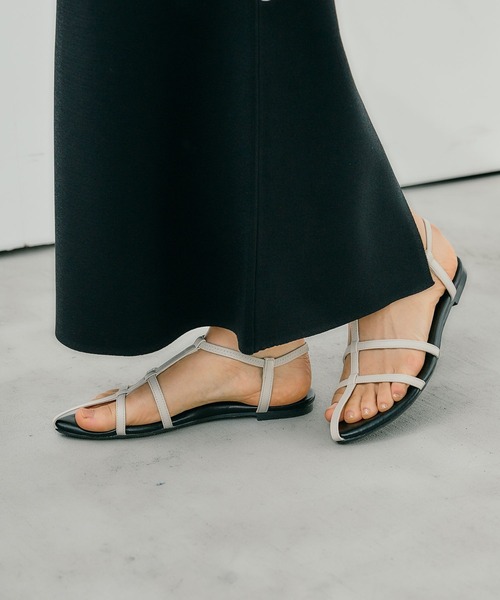 LEPSIM(レプシィム)の「アンクルストラップフラットサンダル 311672(サンダル・レディース・ガンメタ/ブラック/アイボリー・LARGE/MEDIUM)」の6枚目の写真