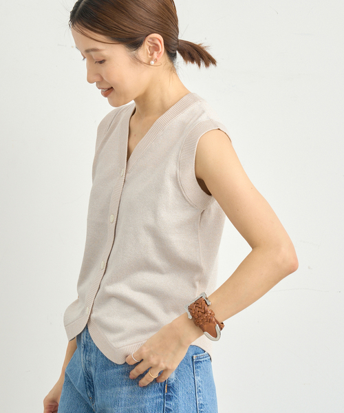 IENA(イエナ)の「LEVITAニットベスト(ニット/セーター・レディース・シルバー/ベージュ・FREE)」の4枚目の写真