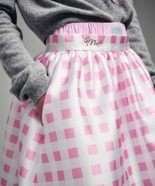 Mardi Mercredi(マルディメクルディ)の「VOLUME MIDI SKIRT MICADO GINGHAM PLAID / ボリューム ミディ スカート ミカド ギンガム プレイド(スカート・レディース・ブルー/レッド/ピンク・SMALL/MEDIUM)」の19枚目の写真