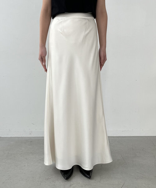 CAPRICIEUX LE'MAGE（カプリシューレマージュ）の「バイアススカート