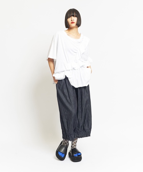 gomme（ゴム）の「24/-天竺　シャーリングトップス（Tシャツ/カットソー・レディース・ブルー/ブラック/ホワイト・MEDIUM）」の5枚目の写真