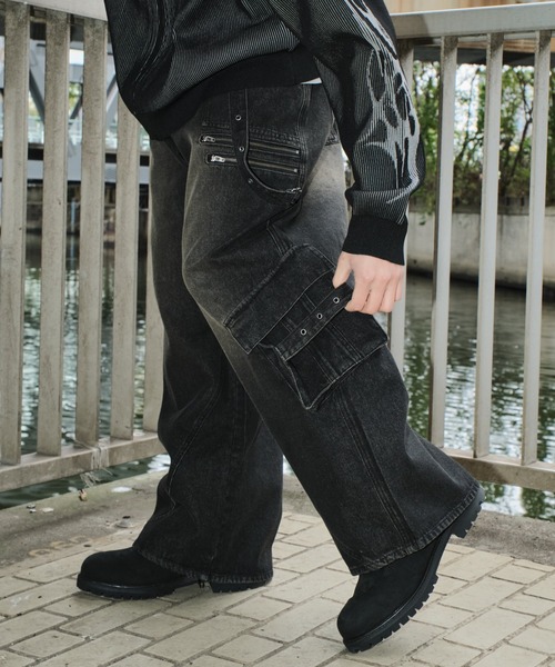 SHORT ROUND（ショートラウンド）の「SHORT ROUND/マルチZIPデニムパンツ（デニムパンツ・メンズ・ブラック系3・LARGE/MEDIUM）」の14枚目の写真