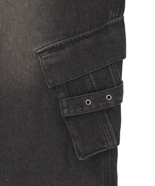 SHORT ROUND（ショートラウンド）の「SHORT ROUND/マルチZIPデニムパンツ（デニムパンツ・メンズ・ブラック系3・LARGE/MEDIUM）」の2枚目の写真