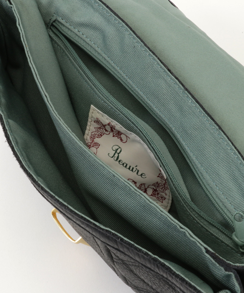 Beau're(ヴュレ)の「Beaure ビュレ 本革 キルティング レザーチェーン ショルダーバッグ 2Way(ショルダーバッグ・レディース・サーモンピンク/アイボリー/サンドベージュ/ブラック・FREE)」の17枚目の写真