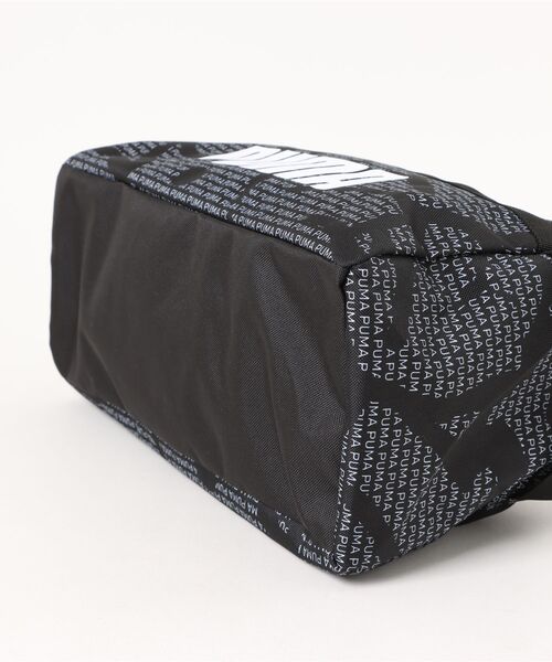 PUMA(プーマ)の「《PUMA》PUMA AOP チャレンジャー シュー バッグ(シューズ小物/雑貨・メンズ・ブラック/ブラック系その他・フリー)」の4枚目の写真