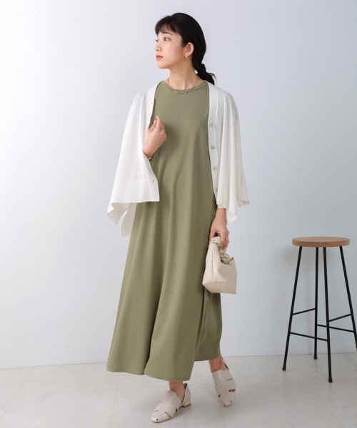 Bou Jeloud(ブージュルード)の「接触冷感2WAYロングワンピース(ワンピース・レディース・オフホワイト/カーキ・FREE)」の13枚目の写真