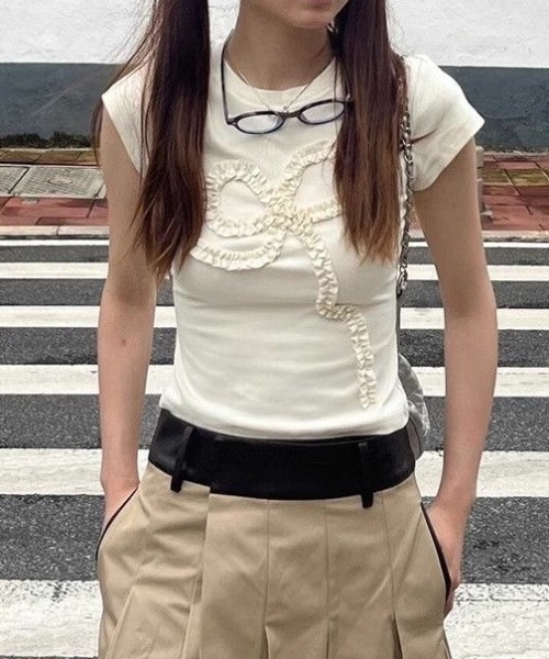 DIAVEL（ディアベル）の「リボンミニTシャツ（Tシャツ/カットソー・レディース・ホワイト/グレー/アイボリー/グレー系その他/グレー系その他2・M）」の17枚目の写真