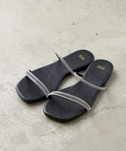 Jena espace merveilleux（ジェナ　エスパスメルヴェイユ）の「ラインストーンサンダル（サンダル・レディース・アイボリー/ブラック/シルバー・LARGE/MEDIUM）」の11枚目の写真