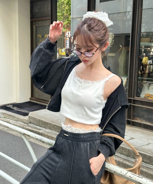 RAY CASSIN（レイカズン）の「【カップ付き】レース付ヘンリーキャミ（キャミソール・レディース・ホワイト/ホワイト系その他/ネイビー/ブルー・FREE）」の5枚目の写真