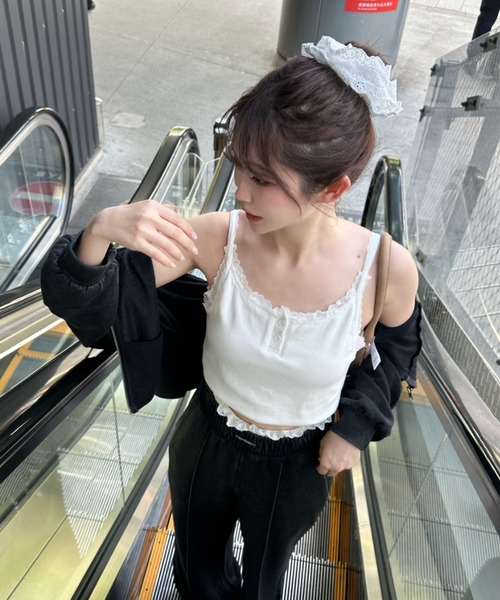 RAY CASSIN（レイカズン）の「【カップ付き】レース付ヘンリーキャミ（キャミソール・レディース・ホワイト/ホワイト系その他/ネイビー/ブルー・FREE）」の8枚目の写真