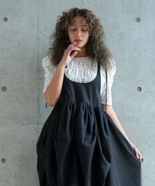 DONOBAN(ドノバン)の「パフショルダーレーストップス(Tシャツ/カットソー・レディース・ブラック/ホワイト・ONE)」の17枚目の写真