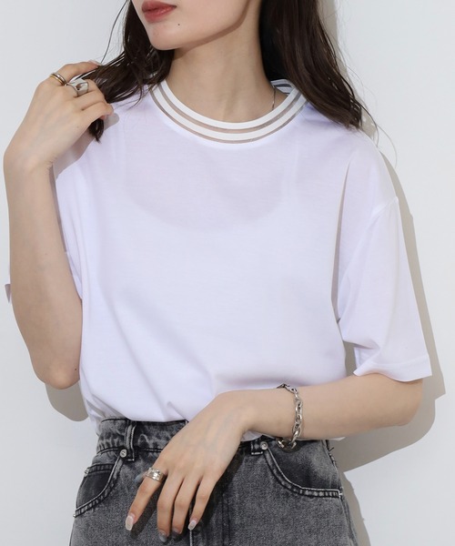 BRODIAEA(ブローディア)の「BRODIAEA シアーネック半袖カットソー(Tシャツ/カットソー・レディース・グレイッシュベージュ/オフホワイト/ネイビー/ピンク・40)」の5枚目の写真