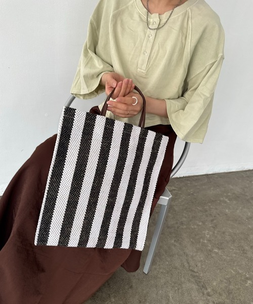 EFOLE(エフォル)の「Jute stripe tote bag / ジュートストライプトートバッグ(トートバッグ・レディース・ブラック/グレー・FREE)」の11枚目の写真