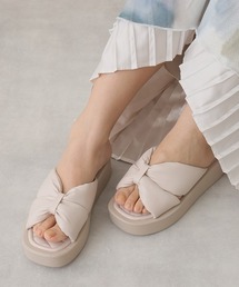 厚底 スクエアトゥ リボンデザイン パテッドサンダル