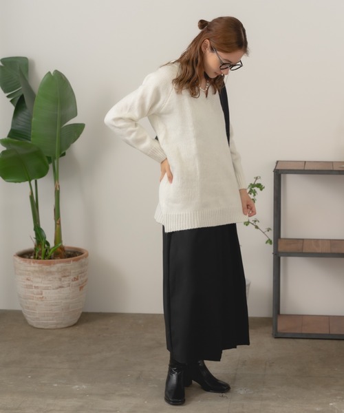 BLANK (ブランク)の「▲Loose silhouette V-neck knit / オーバーサイズニット Vネック(ニット/セーター・レディース・ベージュ/グレー/ホワイト・M)」の17枚目の写真