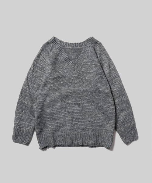 BLANK (ブランク)の「▲Loose silhouette V-neck knit / オーバーサイズニット Vネック(ニット/セーター・レディース・ベージュ/グレー/ホワイト・M)」の18枚目の写真