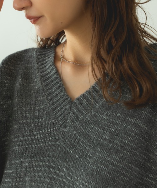 BLANK (ブランク)の「▲Loose silhouette V-neck knit / オーバーサイズニット Vネック(ニット/セーター・レディース・ベージュ/グレー/ホワイト・M)」の19枚目の写真